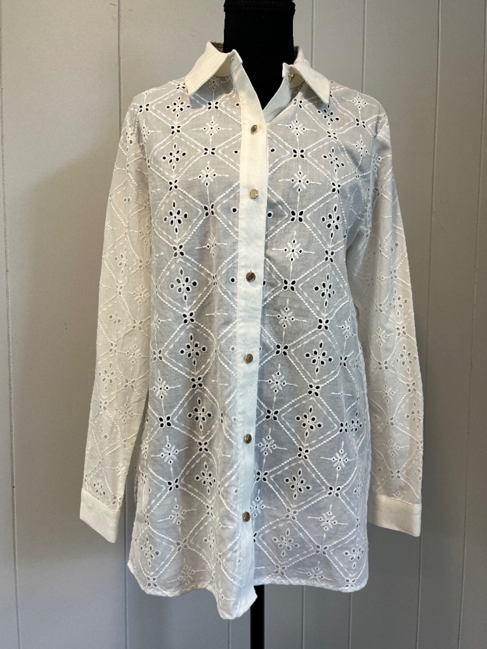 Anne Klein Long Sleevel Eyelet Blouse sz s Wardrobe Basic Classic Chic Romantic